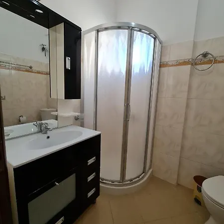 Centrum Apartments Ksamil Guest house