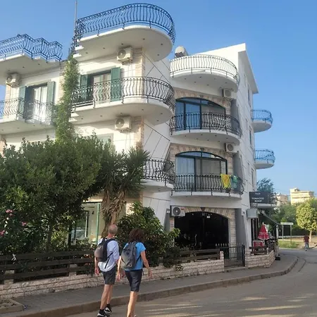 Centrum Apartments Ksamil *